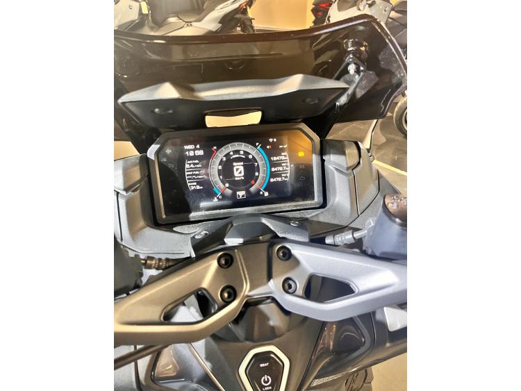 YAMAHA T-MAX 560 TECH MAX 