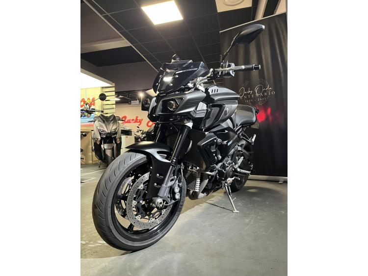 YAMAHA MT-10