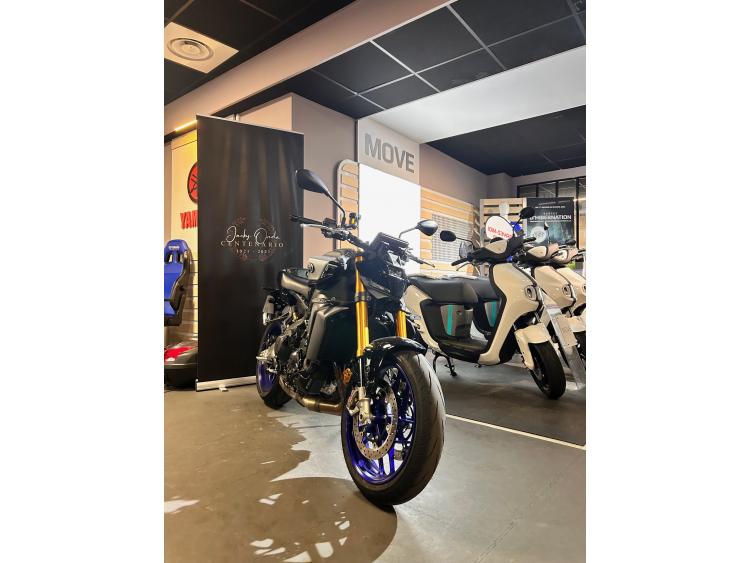 YAMAHA MT-09 SP FULL