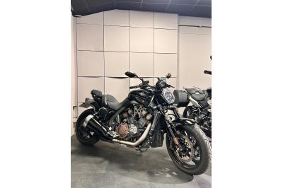 YAMAHA V-MAX 1700