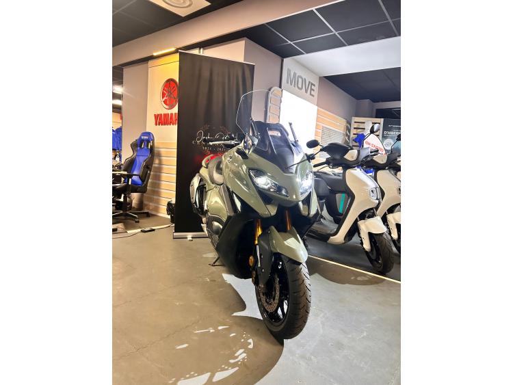 YAMAHA XP T-MAX 560 TECH MAX 