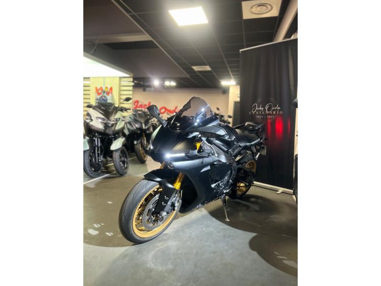 YAMAHA YZF 1000 R1 2016