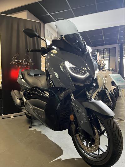 YAMAHA XMAX 125 TECH MAX