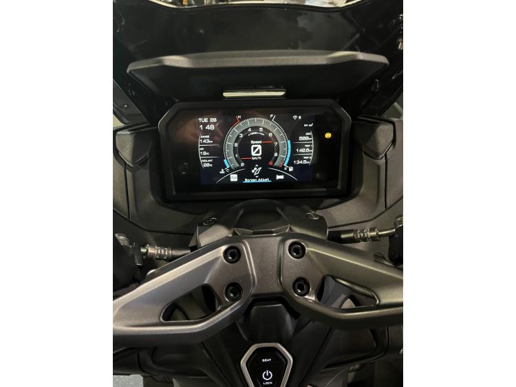 YAMAHA XP T-MAX 560 TECH MAX