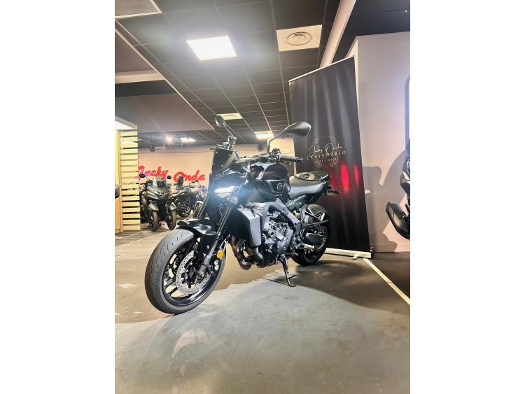 YAMAHA MT-09 2024 FULL